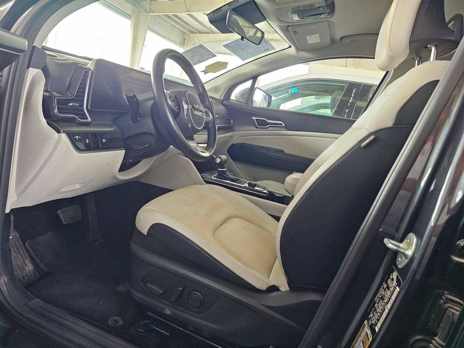 KIA SPORTAGE 2023 - Marhaba Auction Used Cars - Image 8