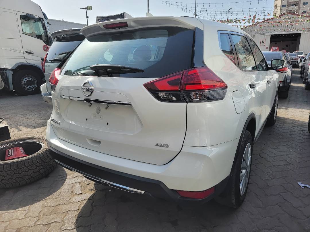 2017 NISSAN ROGUE — 153750 KM — Lot 771217 — Main - Marhaba Auctions Used Cars - Image 3