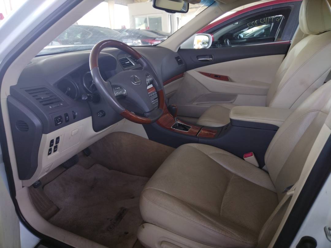 2011 LEXUS ES 350 — 213010 Miles — Lot 37436497 - Marhaba Auctions Used Cars - Image 7