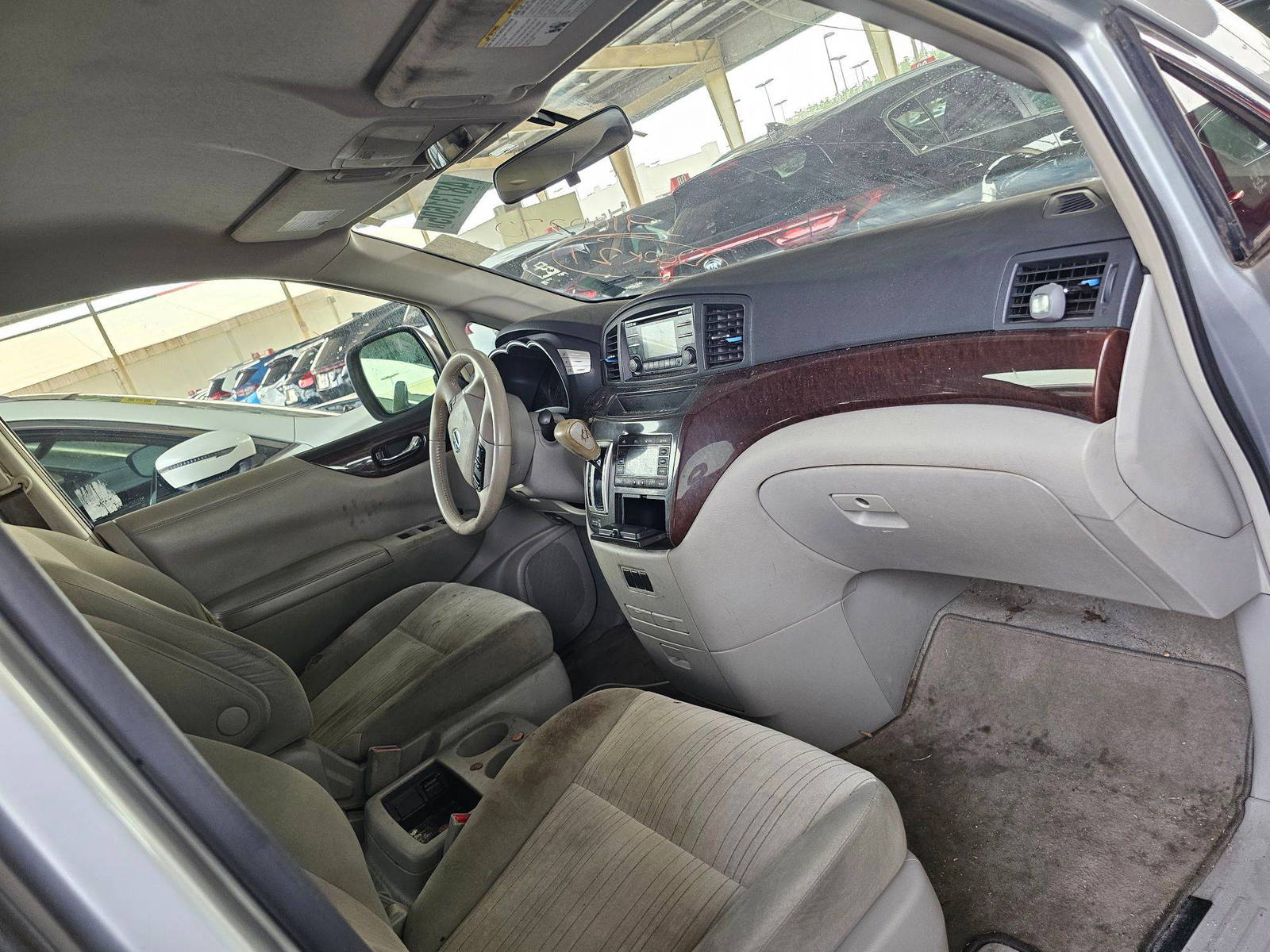 2014 NISSAN QUEST — 205624 Miles — Lot E9100270 — Souq - Marhaba Auctions Used Cars - Image 8