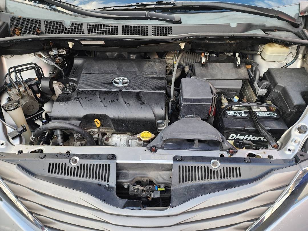 2011 TOYOTA SIENNA — 141411 Miles — Lot 78068673 - Marhaba Auctions Used Cars - Image 3