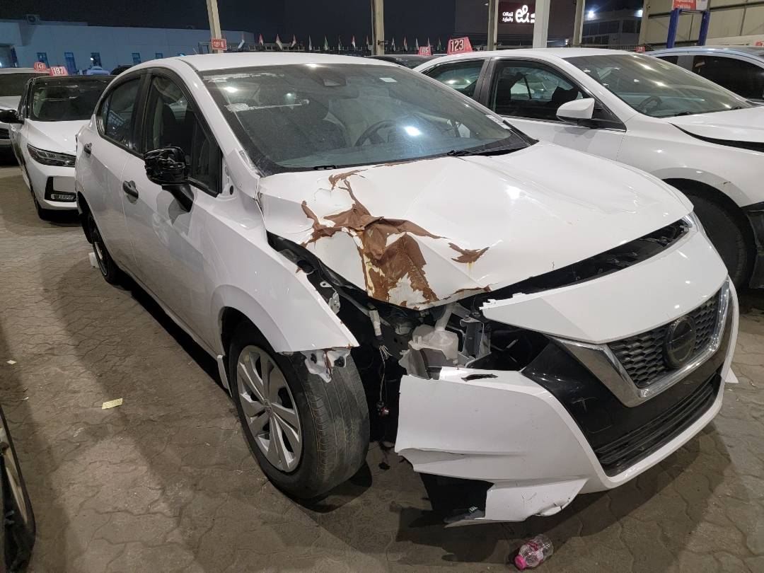 2020 NISSAN VERSA — 125285 Miles — Lot DV3LL835295 — Main - Marhaba Auctions Used Cars - Image 5