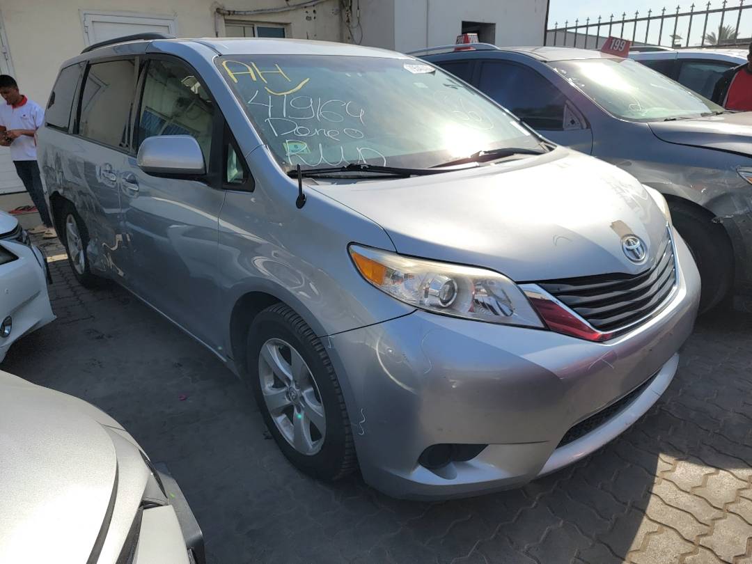 2014 TOYOTA SIENNA — 154808 Miles — Lot ES419164 — Main - Marhaba Auctions Used Cars - Image 4