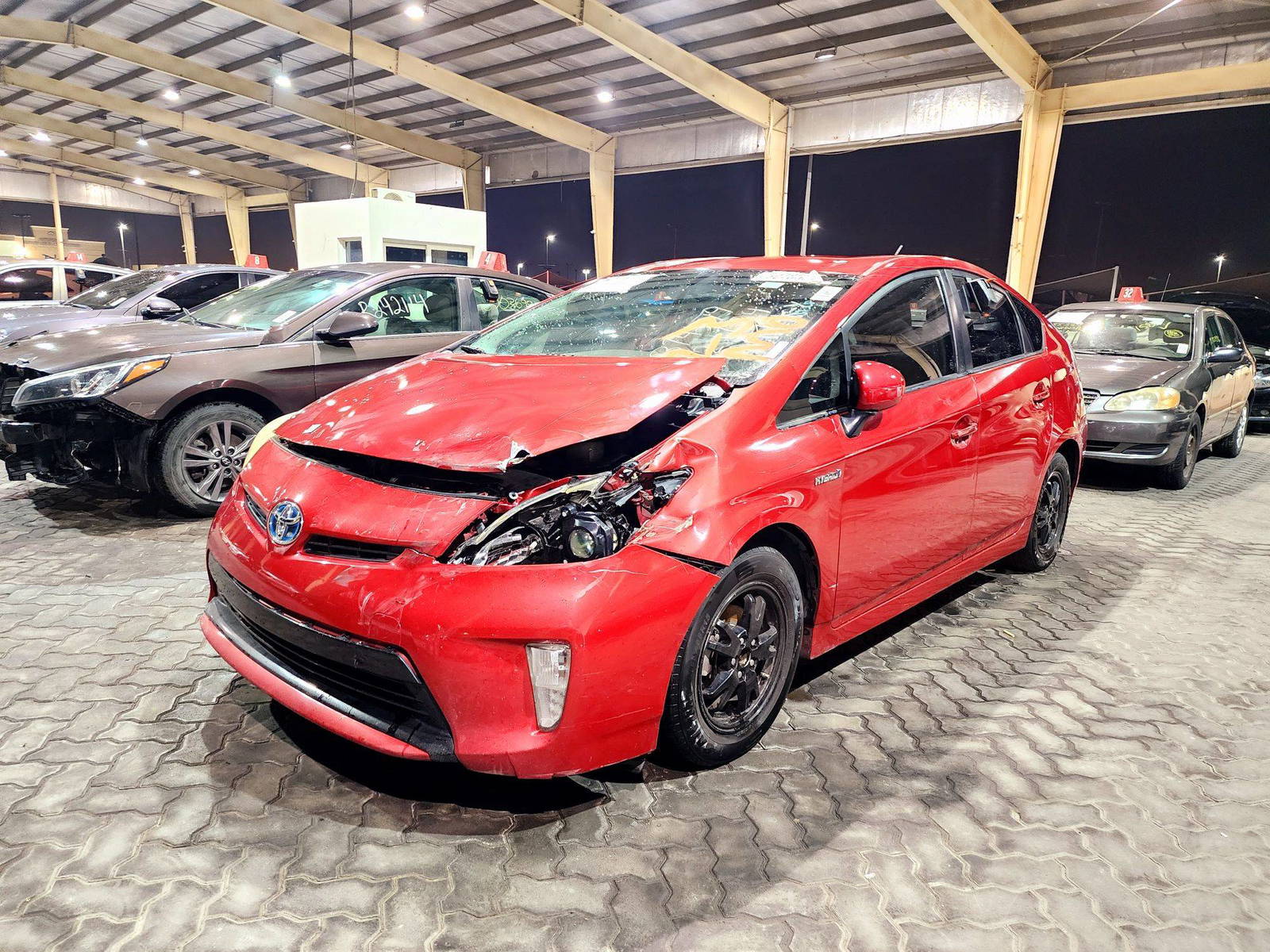 2012 TOYOTA PRIUS — 248928 Miles — Lot 80785304 — Souq - Marhaba Auctions Used Cars - Image 5