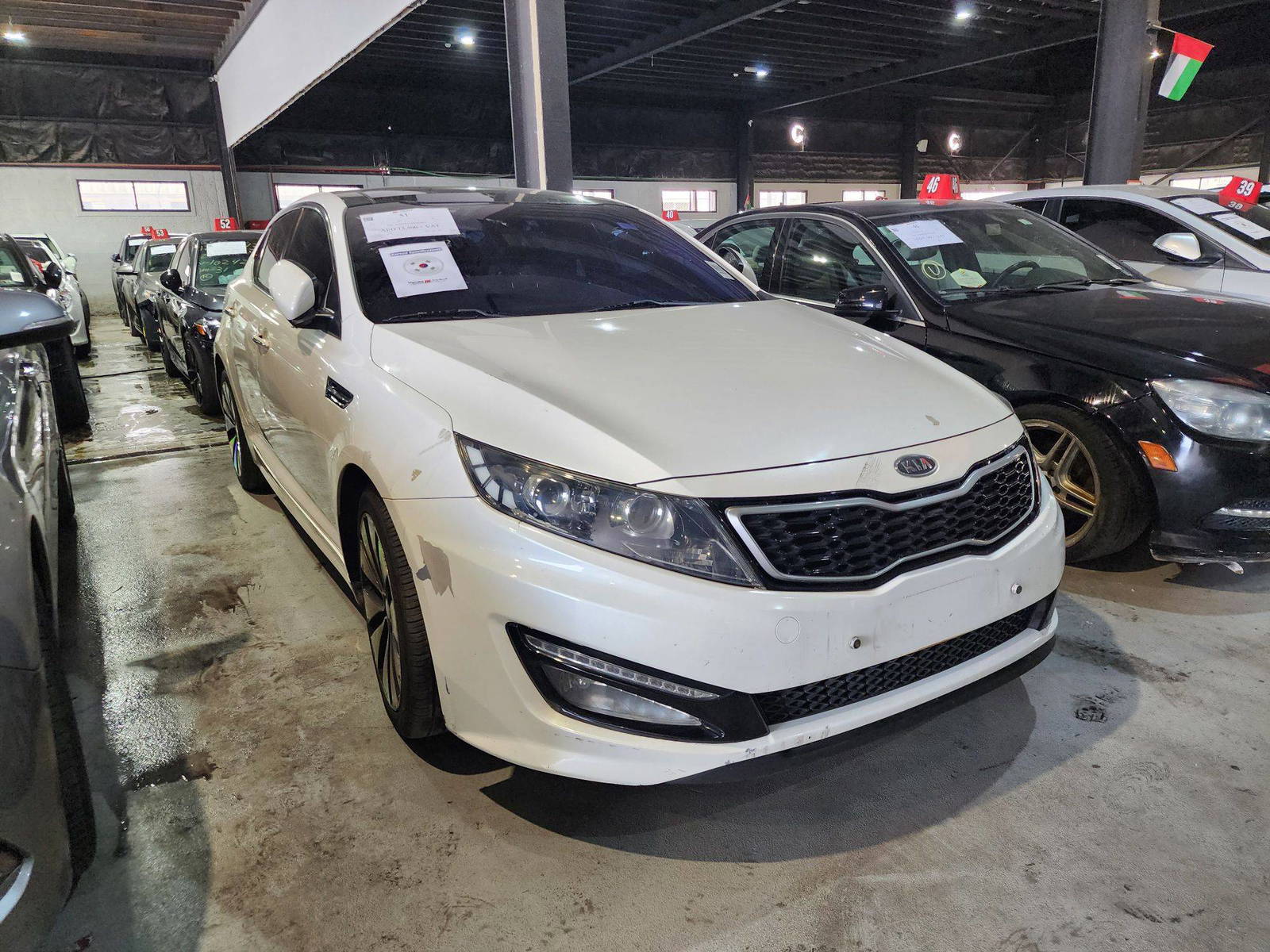 2011 KIA K5 — 195902 KM — Lot 058630 — Al Quoz - Marhaba Auctions Used Cars - Image 3