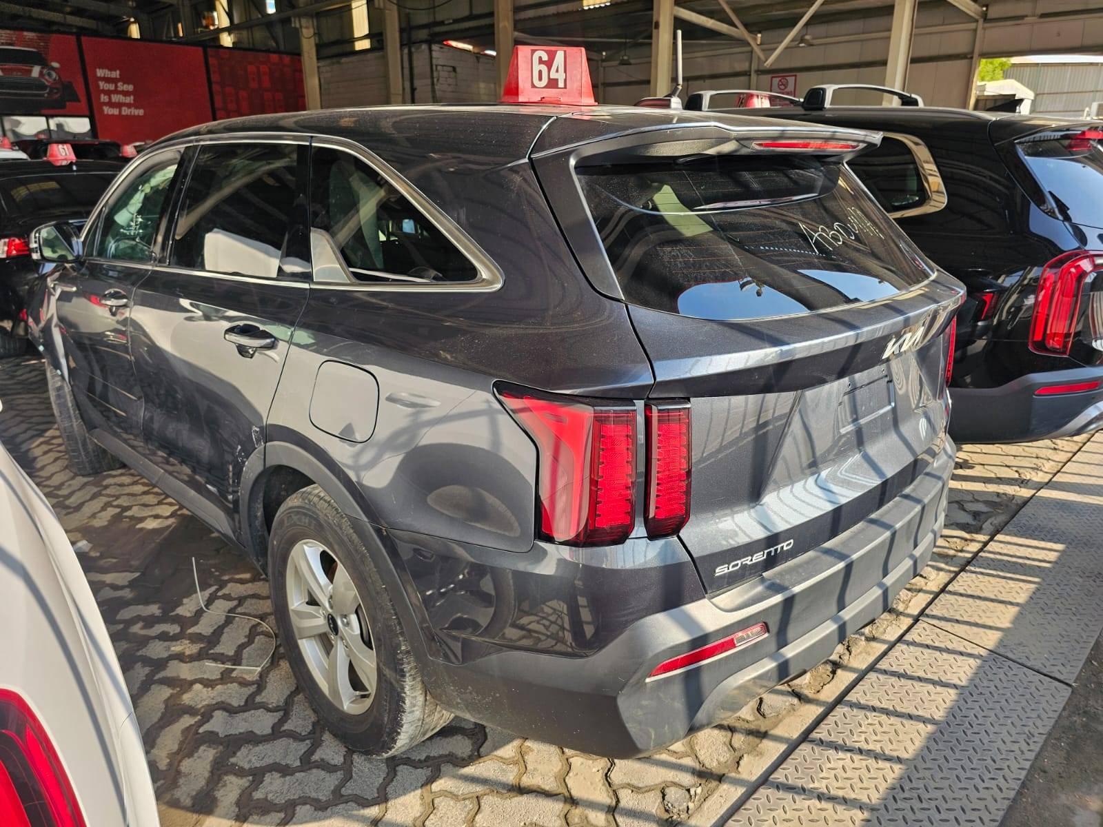 2023 KIA SORENTO — Lot G198874 — Main - Marhaba Auctions Used Cars - Image 5