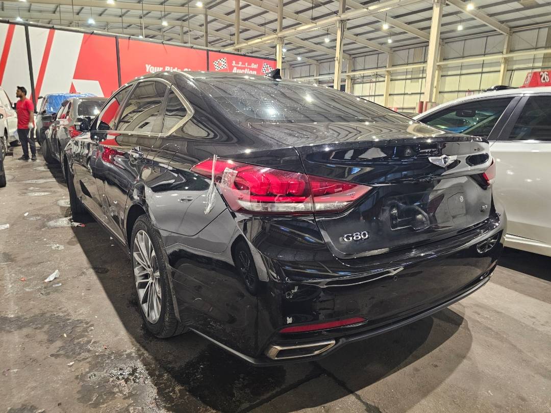 2014 HYUNDAI GENESIS — 249025 KM — Lot 002716 — Main - Marhaba Auctions Used Cars - Image 3