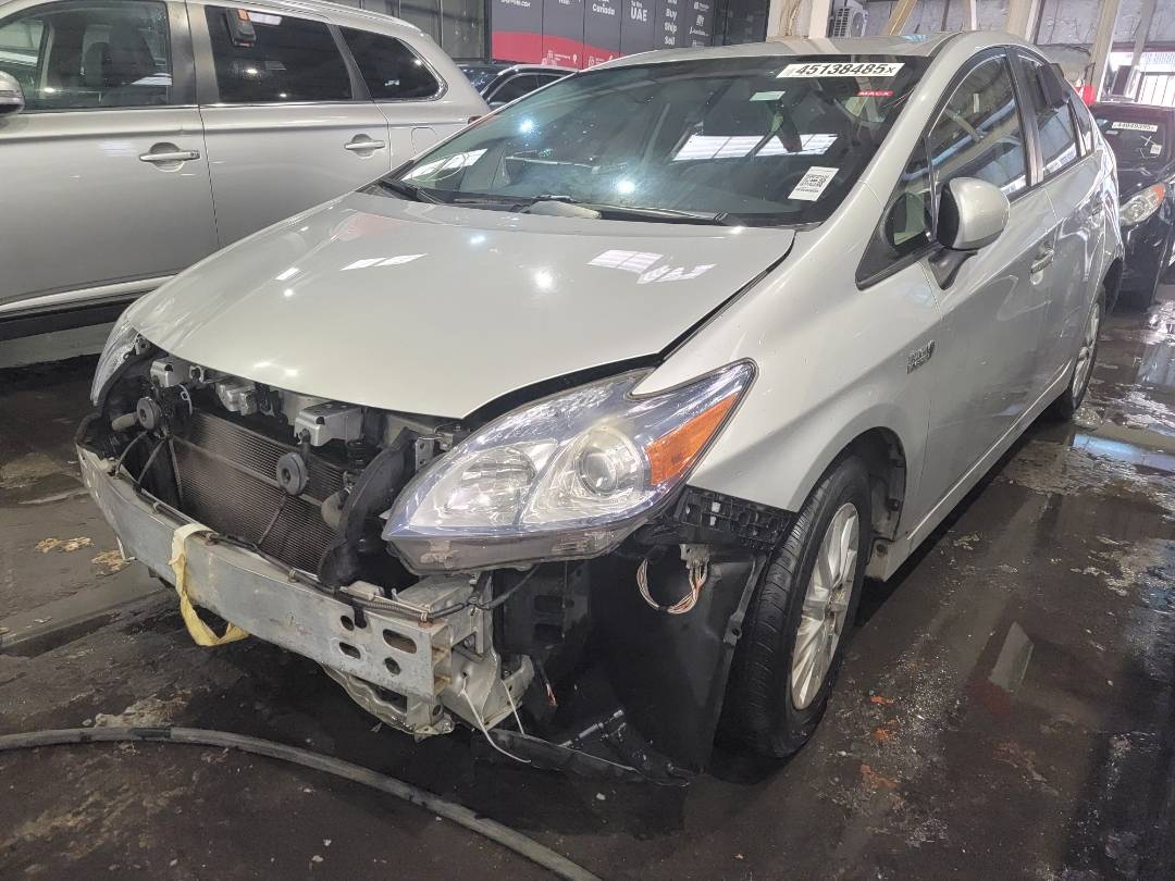 2014 TOYOTA PRIUS — 179988 Miles — Lot 3055484 — Main - Marhaba Auctions Used Cars - Image 4