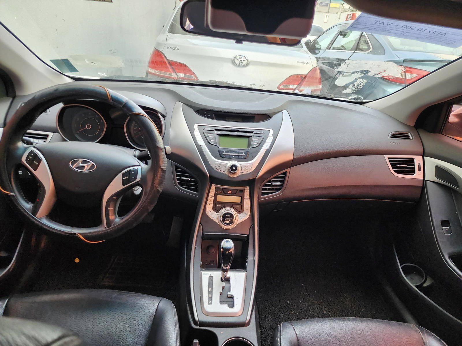 2011 HYUNDAI AVANTE — 186186 KM — Lot 029235 — Al Quoz - Marhaba Auctions Used Cars - Image 8