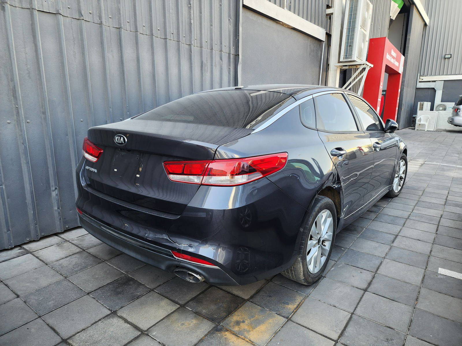2017 KIA OPTIMA — 180265 Miles — Lot 80964994 — Al Quoz - Marhaba Auctions Used Cars - Image 5