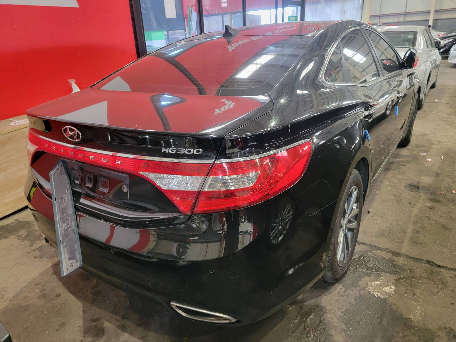2012 HYUNDAI GRANDEUR — 313952 KM — Lot 156480 — Main - Marhaba Auctions Used Cars - Image 5