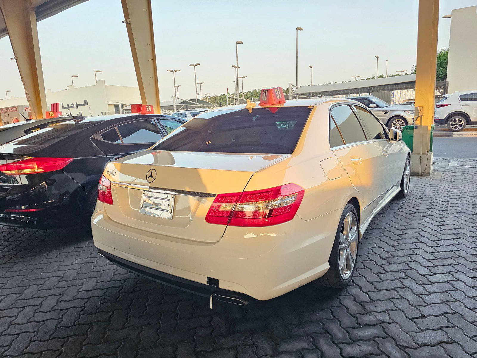 2013 MERCEDES BENZ E 350 — 167479 Miles — Lot 2DA741401 — Souq - Marhaba Auctions Used Cars - Image 5