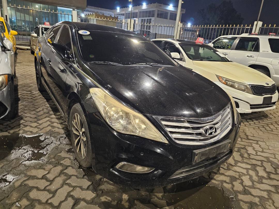 2011 HYUNDAI GRANDEUR — 163966 KM — Lot BA003746 — Main - Marhaba Auctions Used Cars - Image 4