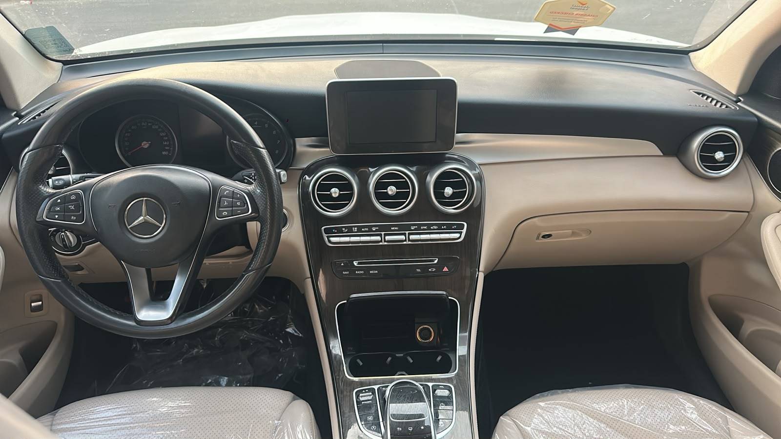 2016 MERCEDES BENZ GLC-300 — 130007 Miles — Lot 073352 — Souq - Marhaba Auctions Used Cars - Image 8