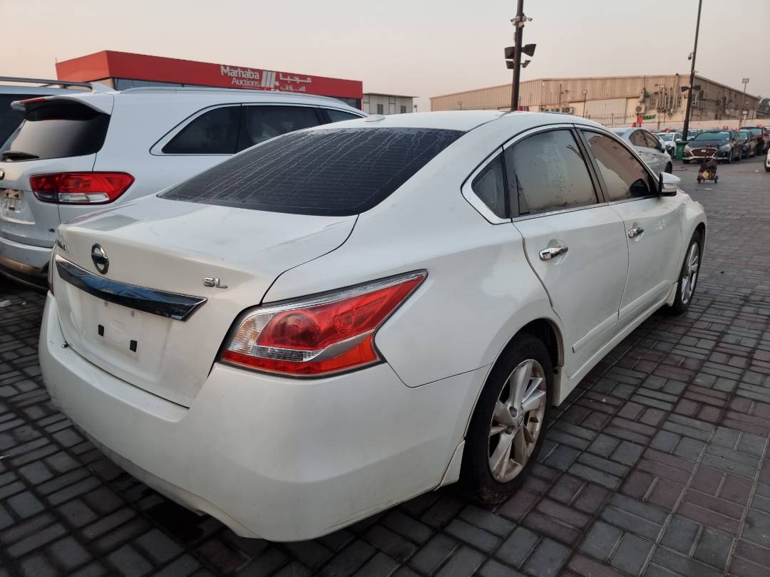 2015 NISSAN ALTIMA — 186268 Miles — Lot 215487 — Ind. 12 - Marhaba Auctions Used Cars - Image 5