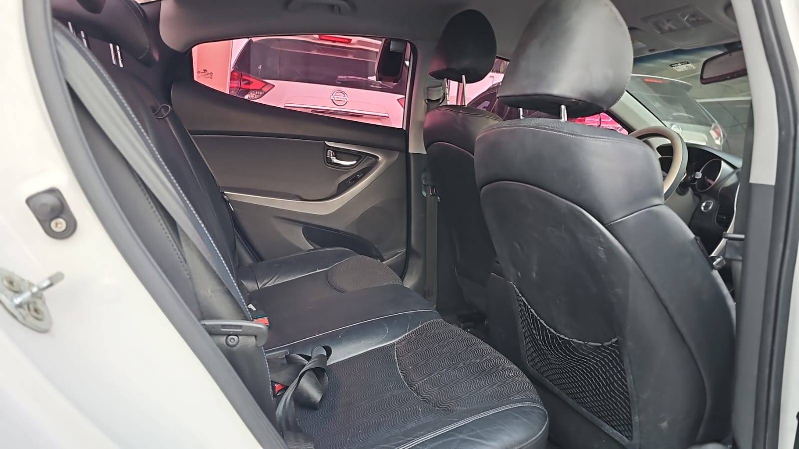HYUNDAI AVANTE 2012 - Marhaba Auction Used Cars - Image 7