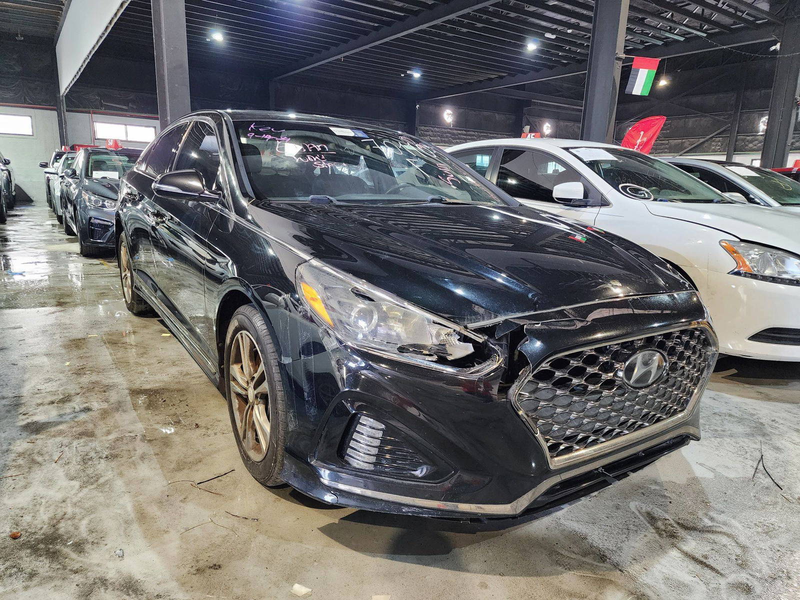 2018 HYUNDAI SONATA — 188618 Miles — Lot 897654 — Ind. 12 - Marhaba Auctions Used Cars - Image 6