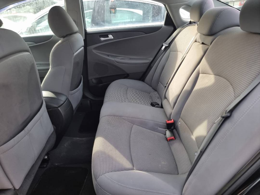 2011 HYUNDAI SONATA — 118463 Miles — Lot 214587 — Ind. 12 - Marhaba Auctions Used Cars - Image 7