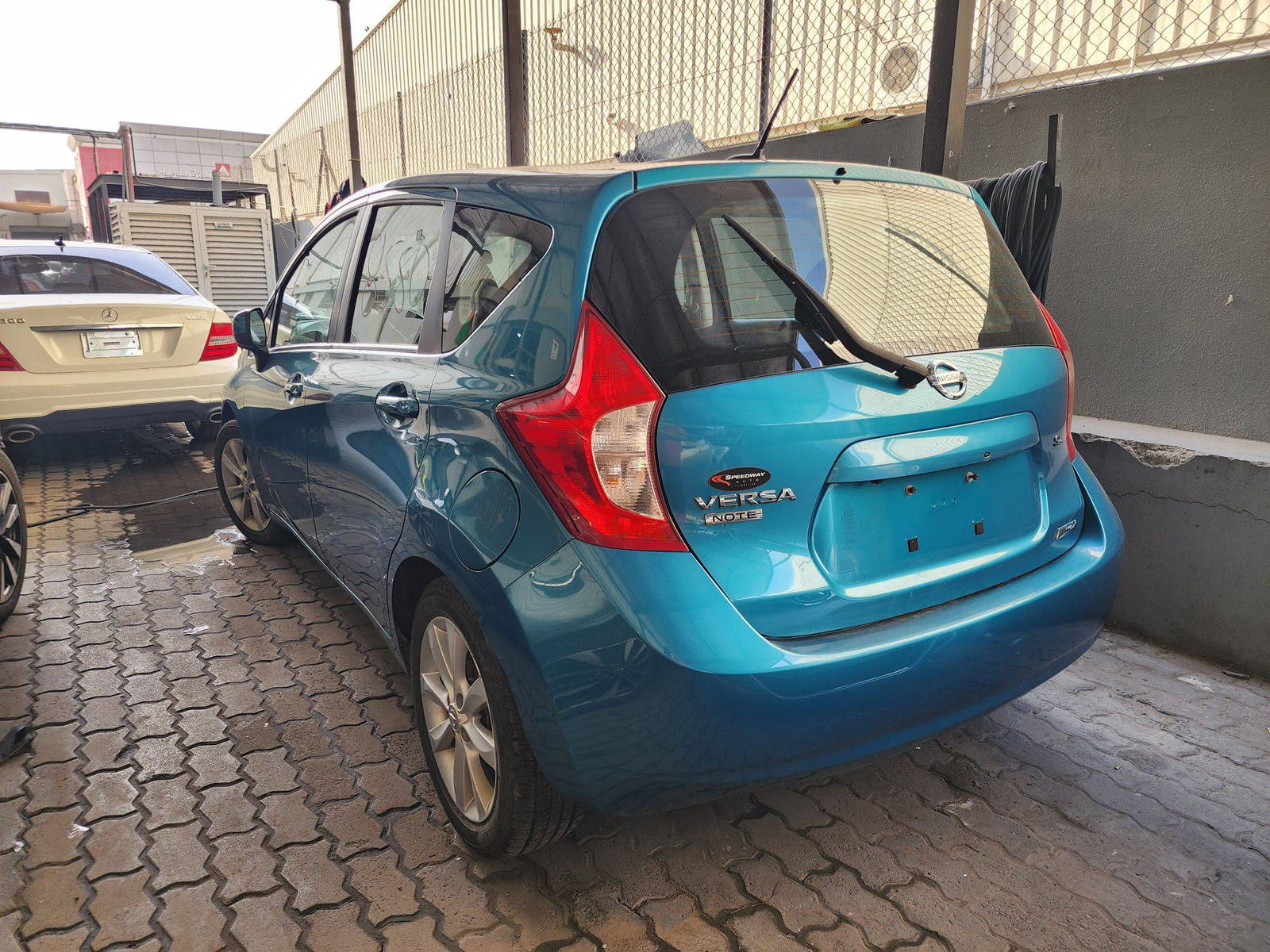 2014 NISSAN VERSA NOTE — 169586 KM — Lot 364917 — Al Quoz - Marhaba Auctions Used Cars - Image 3