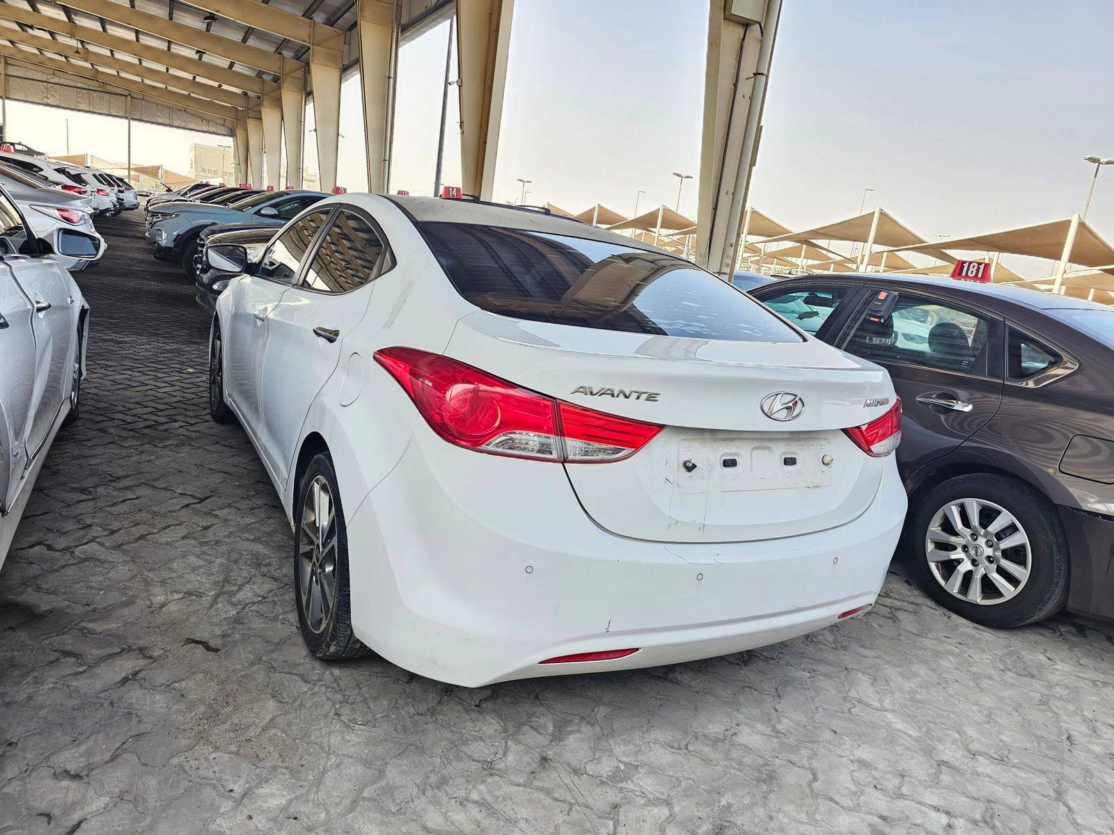 2012 HYUNDAI AVANTE — 140455 KM — Lot 268950 — Main - Marhaba Auctions Used Cars - Image 6