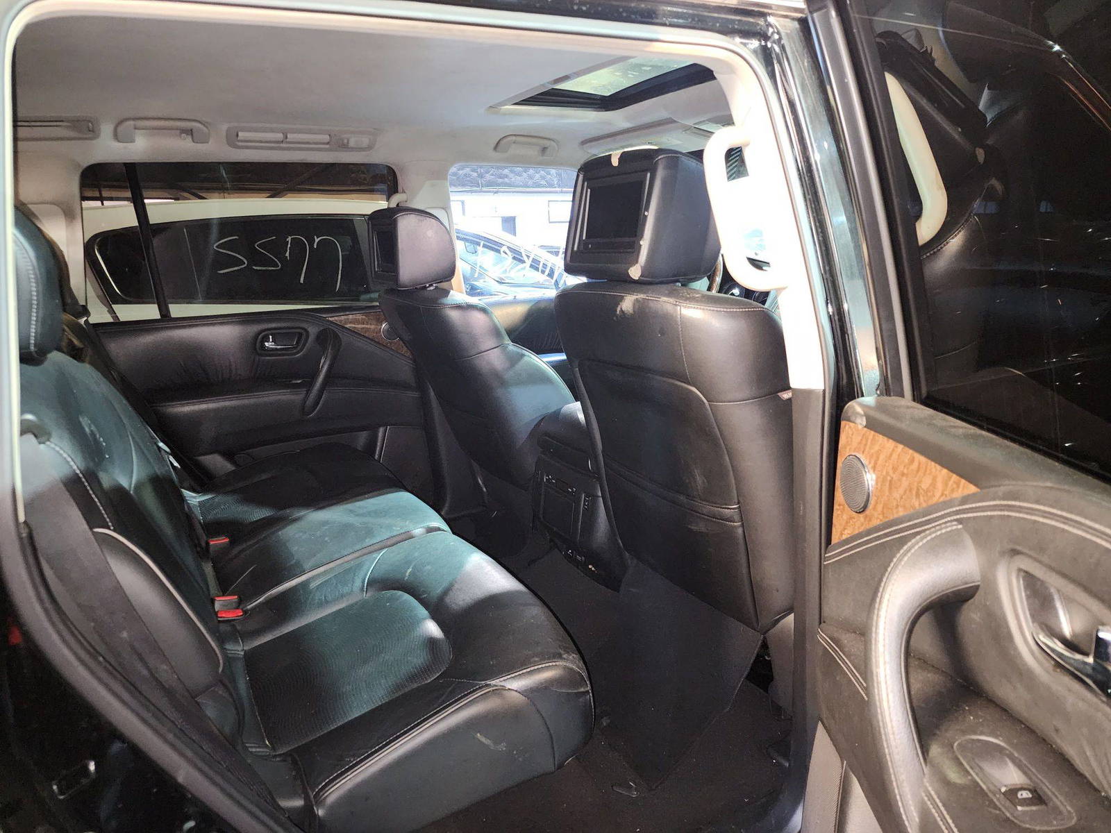 2015 INFINITI QX80 — 109484 Miles — Lot 770637 — Main - Marhaba Auctions Used Cars - Image 7