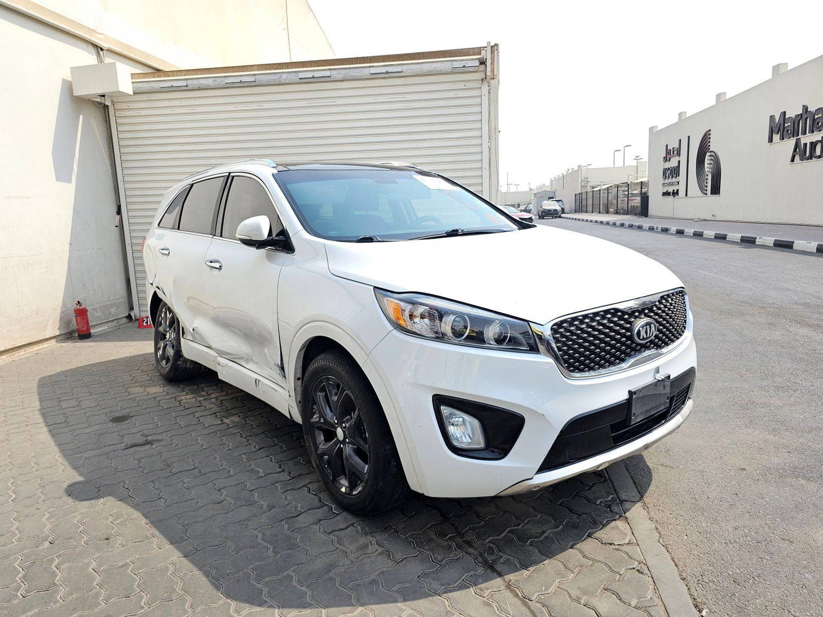 2017 KIA SORENTO — 135184 Miles — Lot 27415 — Souq - Marhaba Auctions Used Cars - Image 3