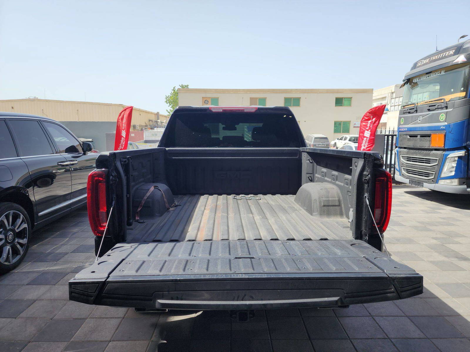 2023 GMC SIERRA — 13324 Miles — Lot 121094 — Main - Marhaba Auctions Used Cars - Image 8