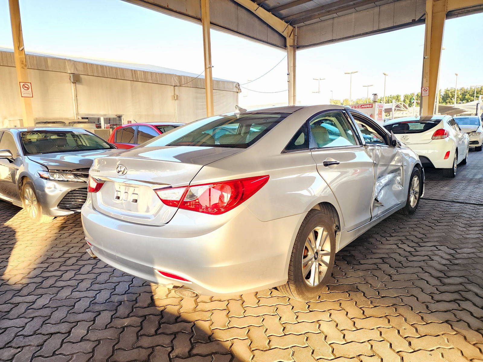 2011 HYUNDAI SONATA — 139916 Miles — Lot 65788904 — Souq - Marhaba Auctions Used Cars - Image 3