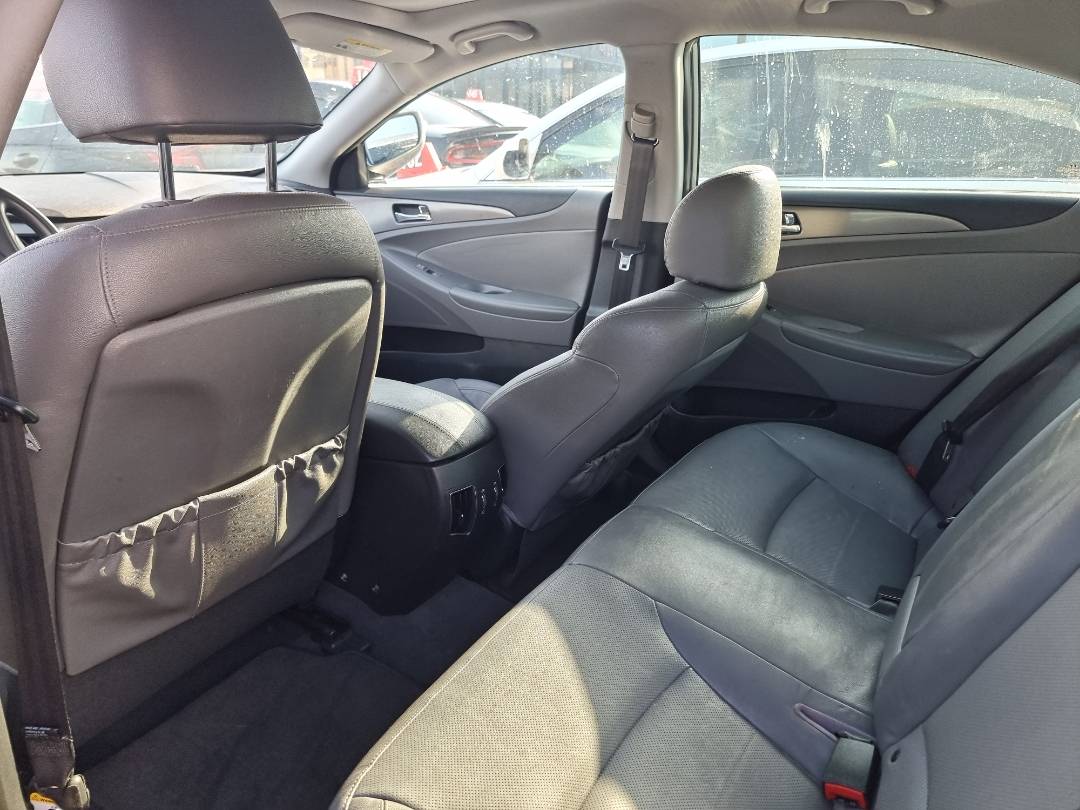 2012 HYUNDAI SONATA — 201776 Miles — Lot 43072410 — Souq - Marhaba Auctions Used Cars - Image 7
