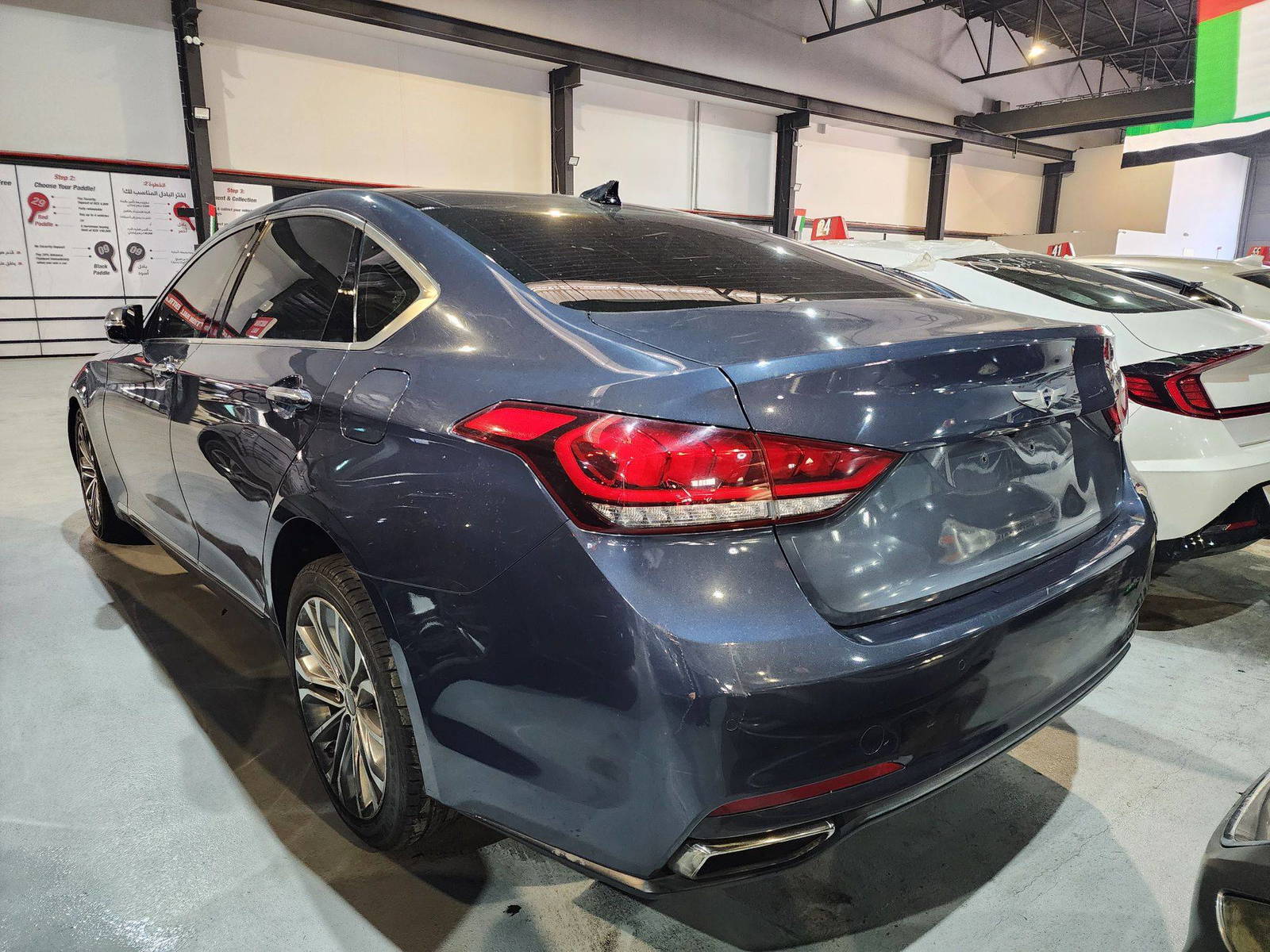 2015 HYUNDAI GENESIS — 96597 Miles — Lot 40099452 — Souq - Marhaba Auctions Used Cars - Image 6