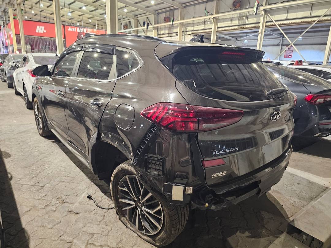 2019 HYUNDAI TUCSON — 134579 Miles — Lot 55690205 — Souq - Marhaba Auctions Used Cars - Image 5