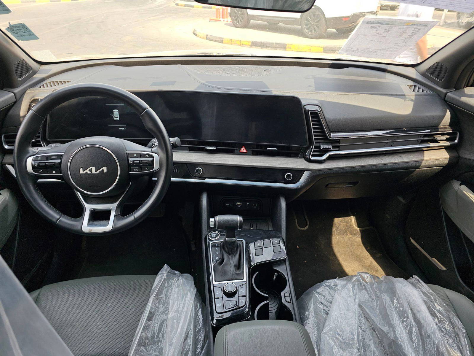 2023 KIA SPORTAGE — 28435 Miles — Lot F9PG010476 — Souq - Marhaba Auctions Used Cars - Image 7