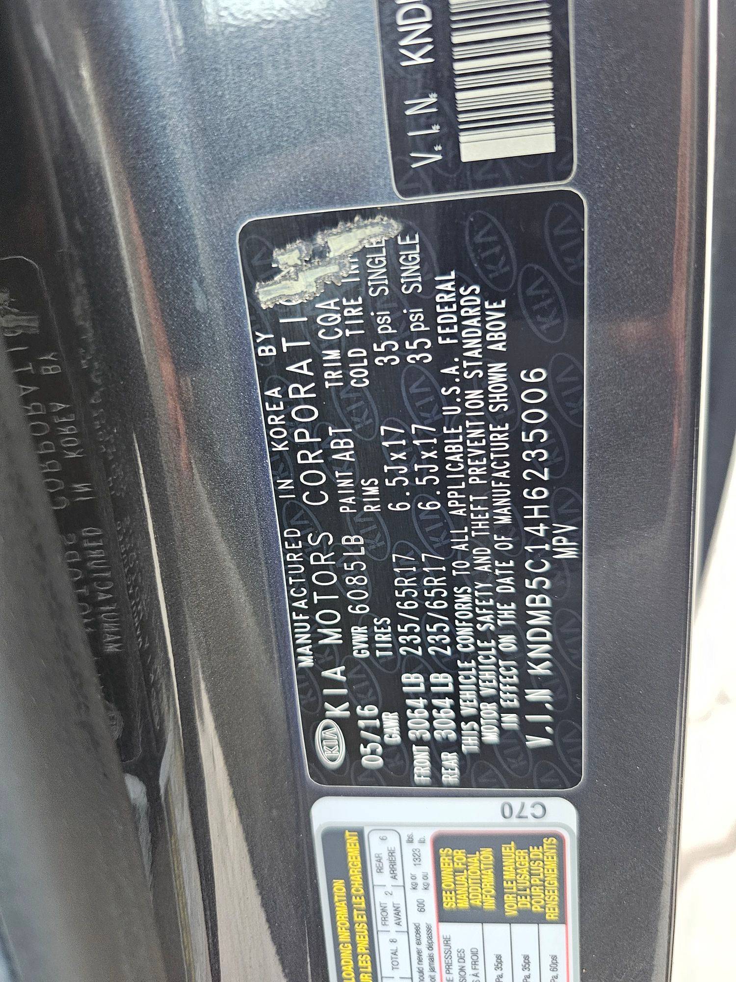 2017 KIA SEDONA — 208784 Miles — Lot MB5C14H6235006 — Souq - Marhaba Auctions Used Cars - Image 9