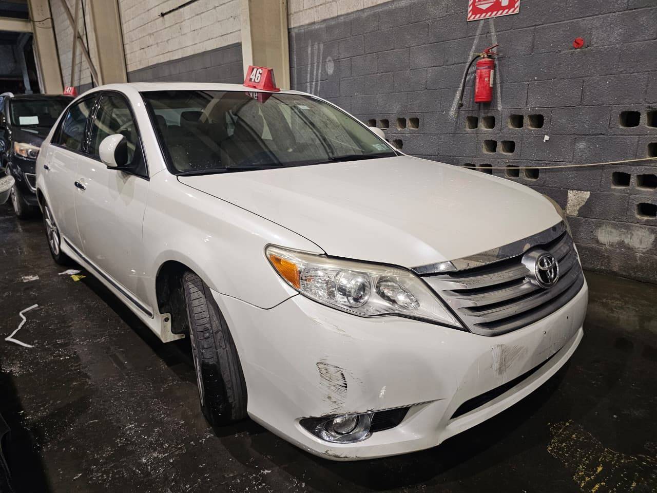2011 TOYOTA AVALON — 178403 Miles — Lot U431517 — Main - Marhaba Auctions Used Cars - Image 2