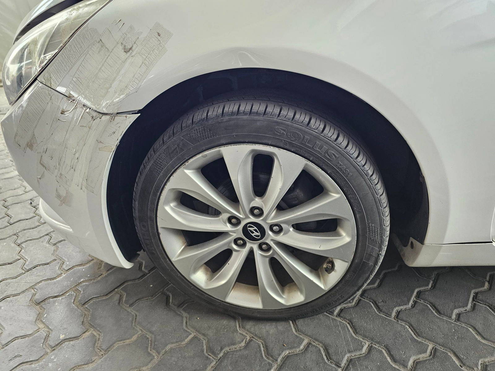 HYUNDAI SONATA 2011 - Marhaba Auction Used Cars - Image 10