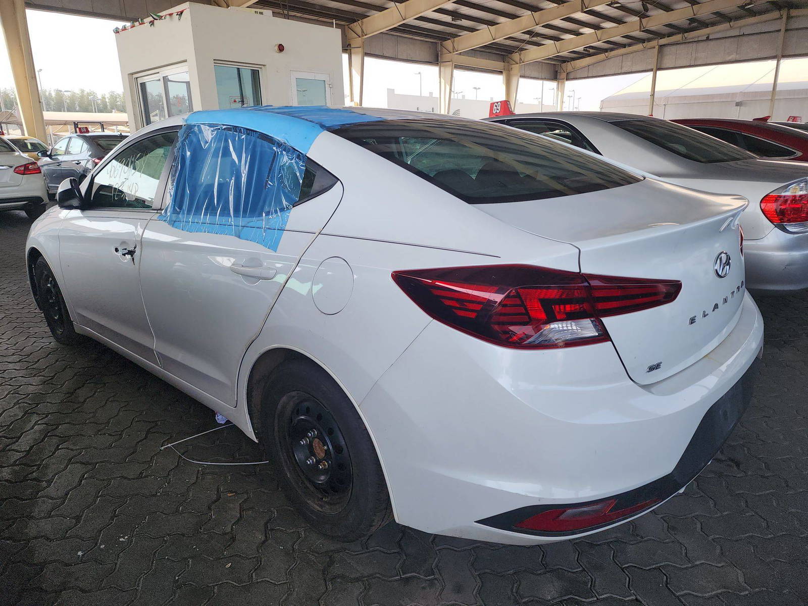 2019 HYUNDAI ELANTRA — 123148 Miles — Lot 40690154 — Main - Marhaba Auctions Used Cars - Image 4