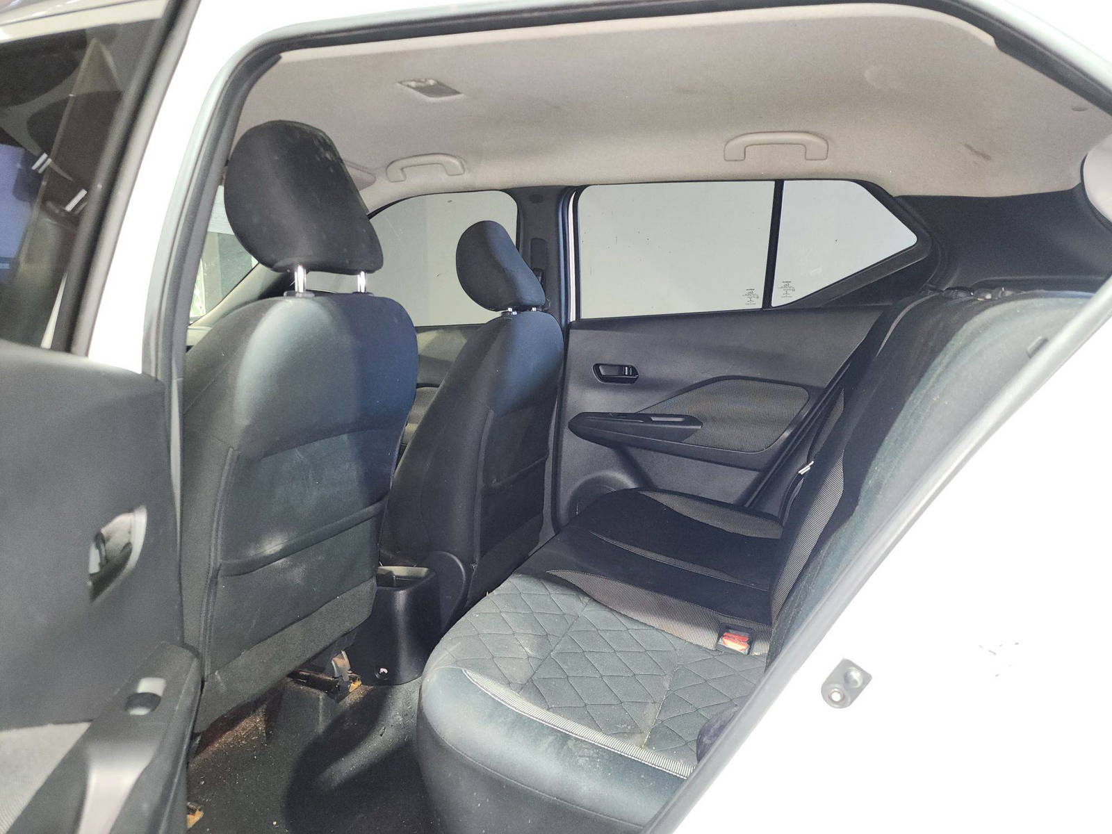 2019 NISSAN KICKS — 75046 Miles — Lot 3404510 — Main - Marhaba Auctions Used Cars - Image 7
