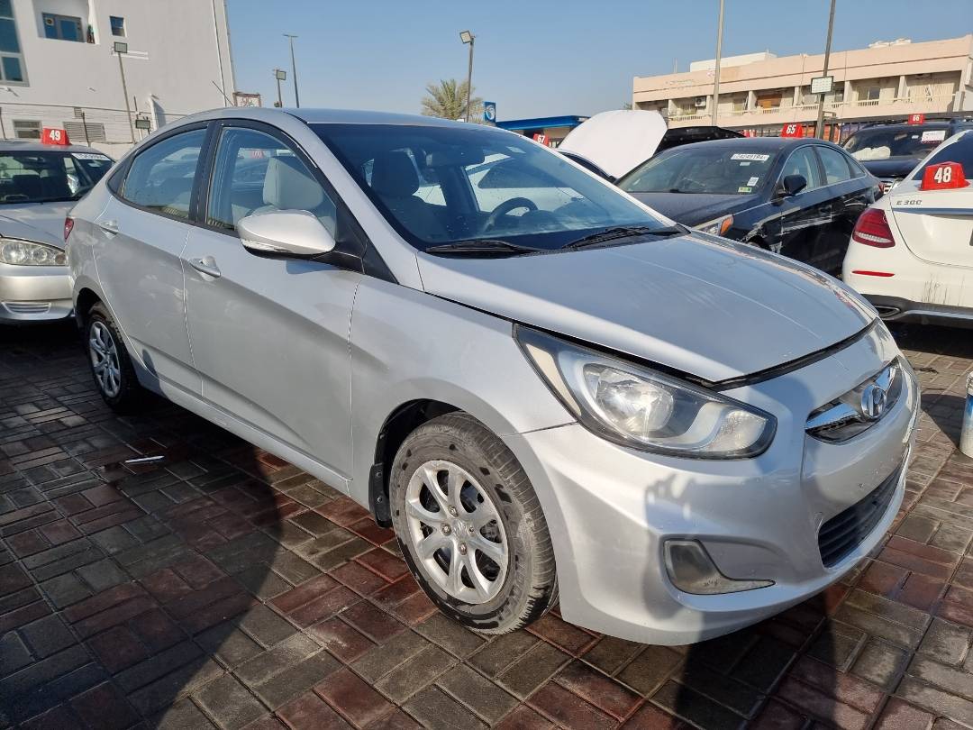 2014 HYUNDAI ACCENT — 300454 KM — Lot 125487 — Ind. 12 - Marhaba Auctions Used Cars - Image 3