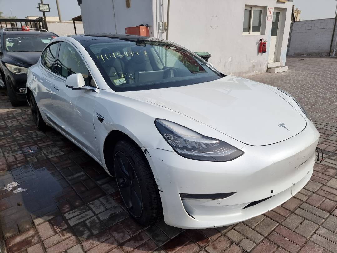 TESLA MODEL 3 2019 - Marhaba Auction Used Cars - Image 3