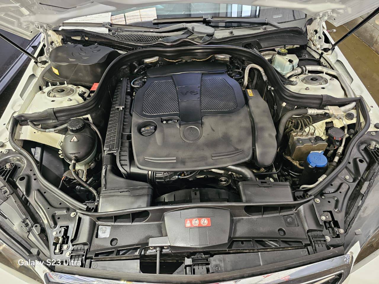 MERCEDES BENZ E 350 2014 - Marhaba Auction Used Cars - Image 13