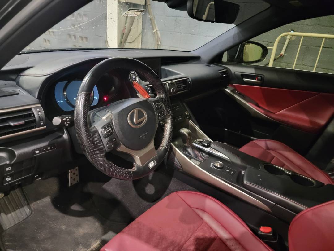 2017 LEXUS IS 300 — 66046 KM — Lot H5024848 — Main - Marhaba Auctions Used Cars - Image 6