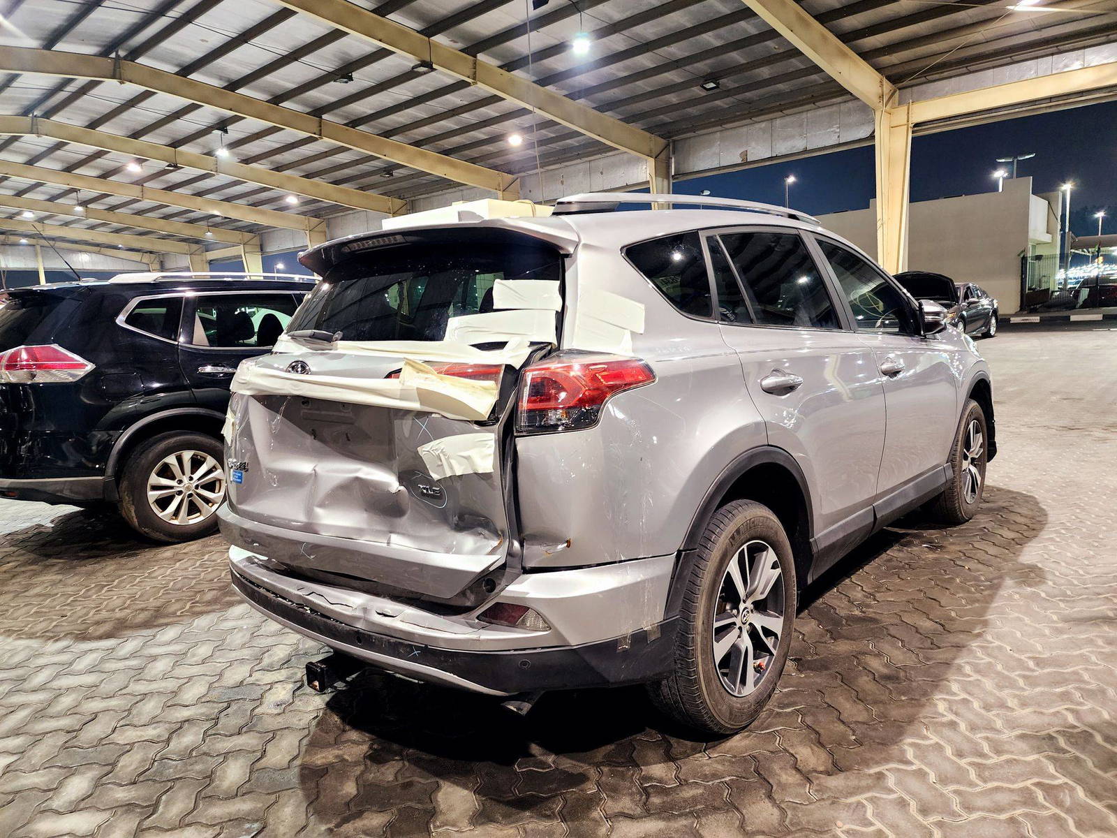 2018 TOYOTA RAV4 — 86894 Miles — Lot 78082834 — Souq - Marhaba Auctions Used Cars - Image 5