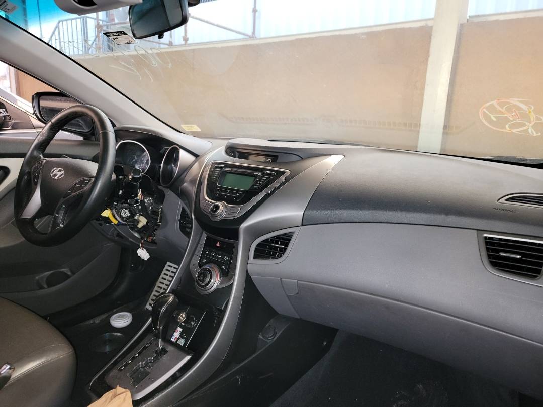 2013 HYUNDAI ELANTRA — 162840 Miles — Lot 65386083 - Marhaba Auctions Used Cars - Image 5