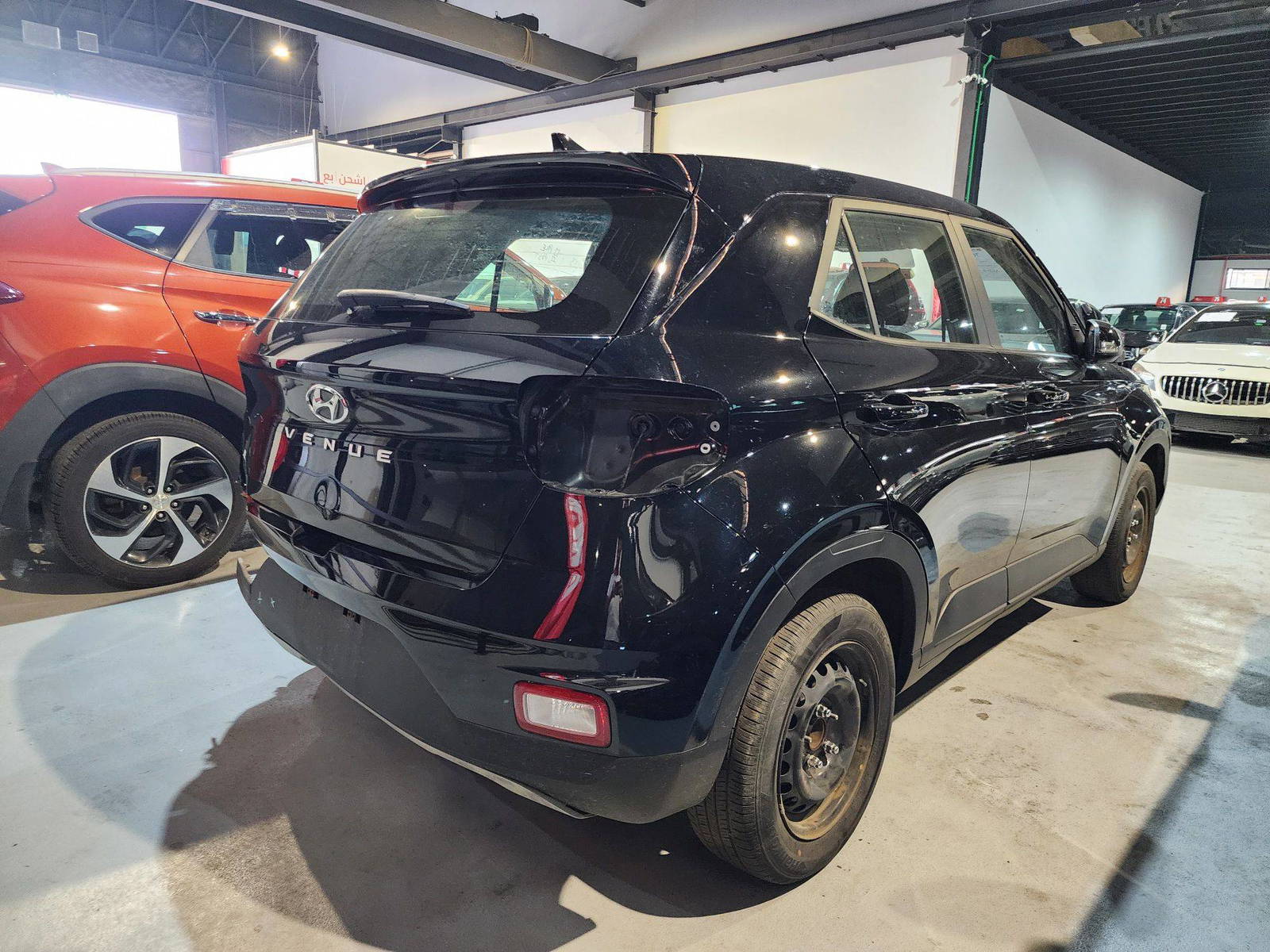 2021 HYUNDAI VENUE SEL — 111018 KM — Lot 106554 — Main - Marhaba Auctions Used Cars - Image 4