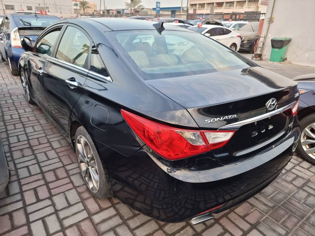 2013 HYUNDAI SONATA — 148665 Miles — Lot 653829 — Ind. 12 - Marhaba Auctions Used Cars - Image 4