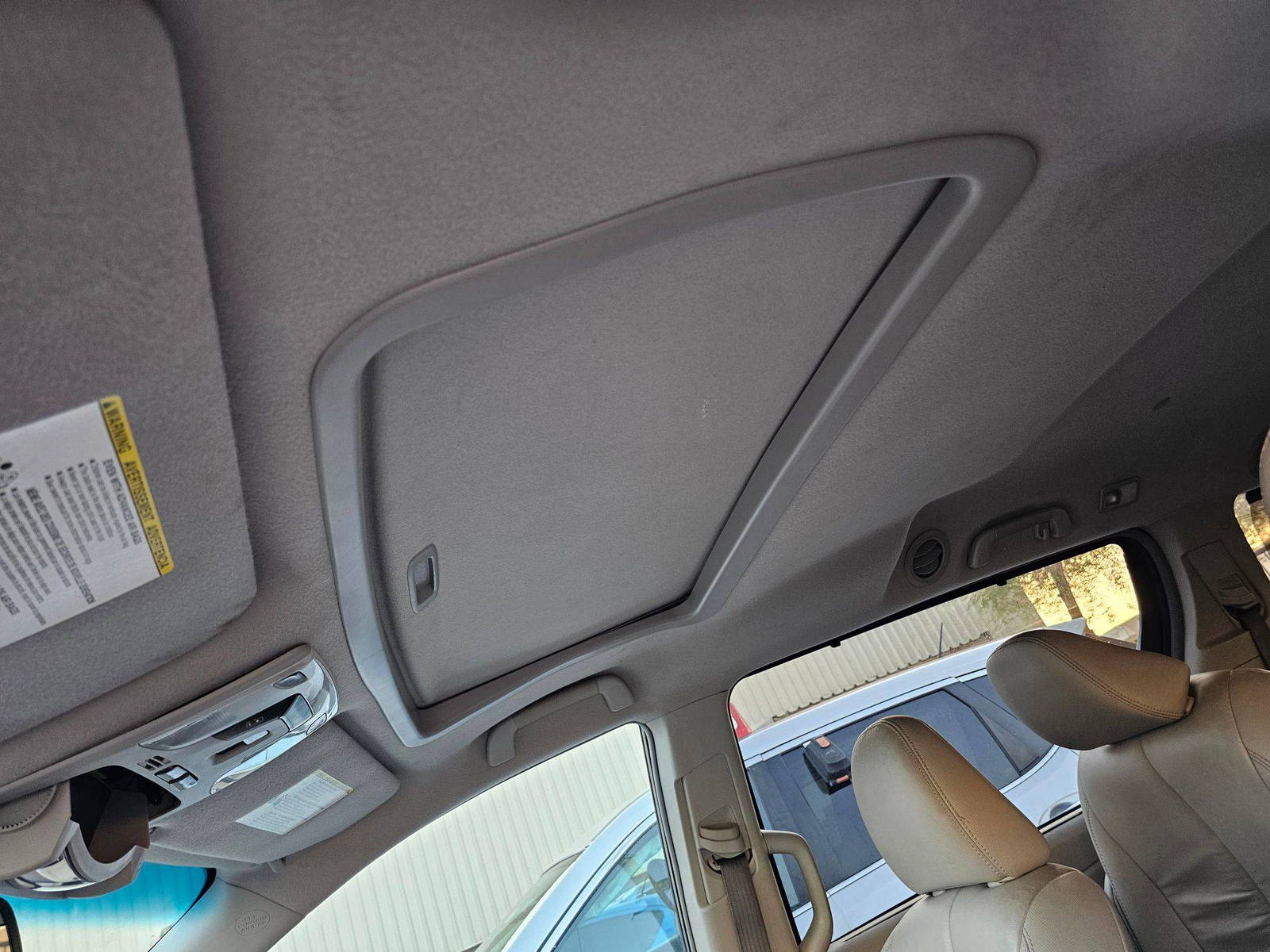 TOYOTA SIENNA 2011 - Marhaba Auction Used Cars - Image 7