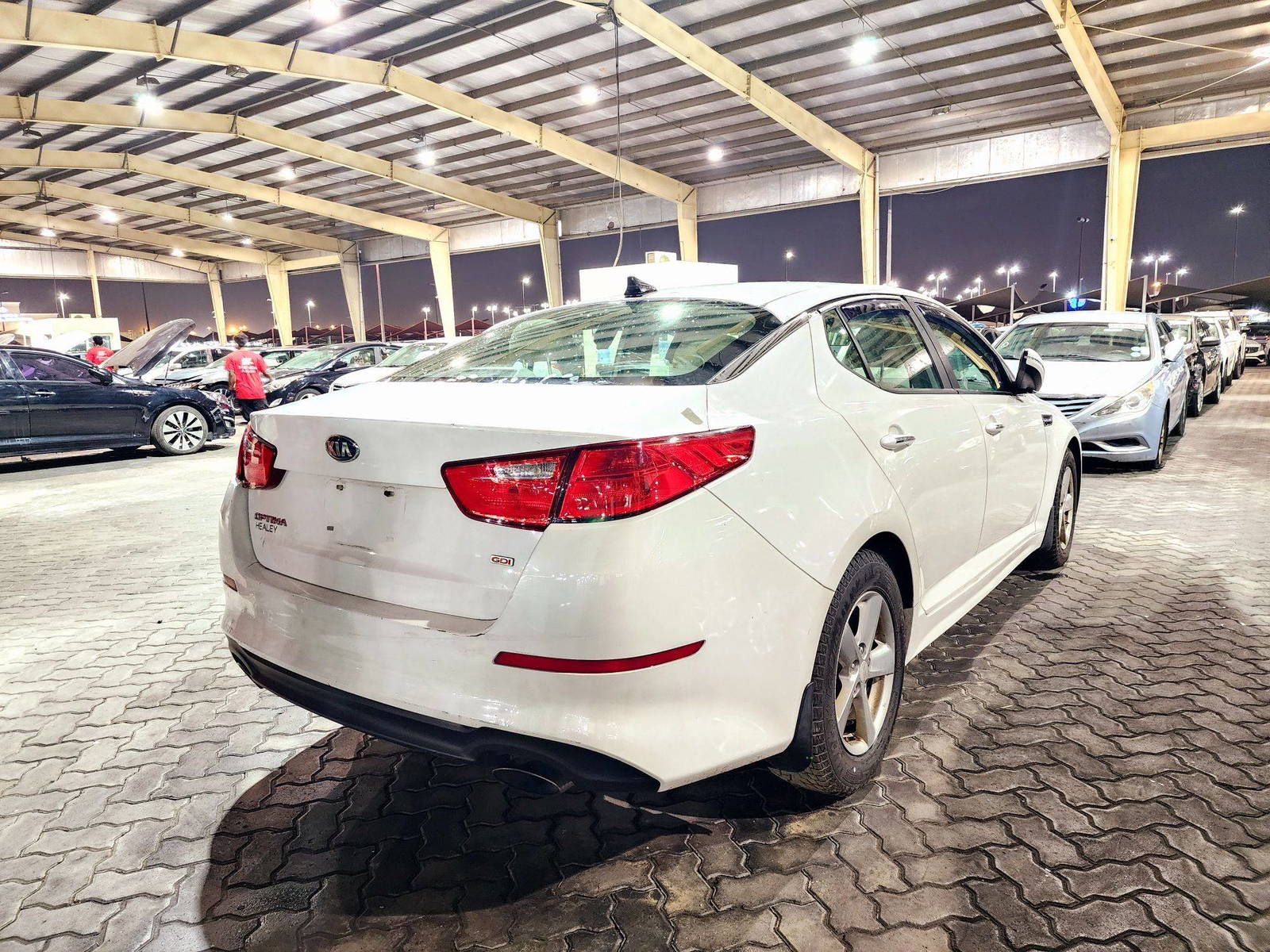 2015 KIA OPTIMA — 153762 Miles — Lot 1FG354350 — Souq - Marhaba Auctions Used Cars - Image 4