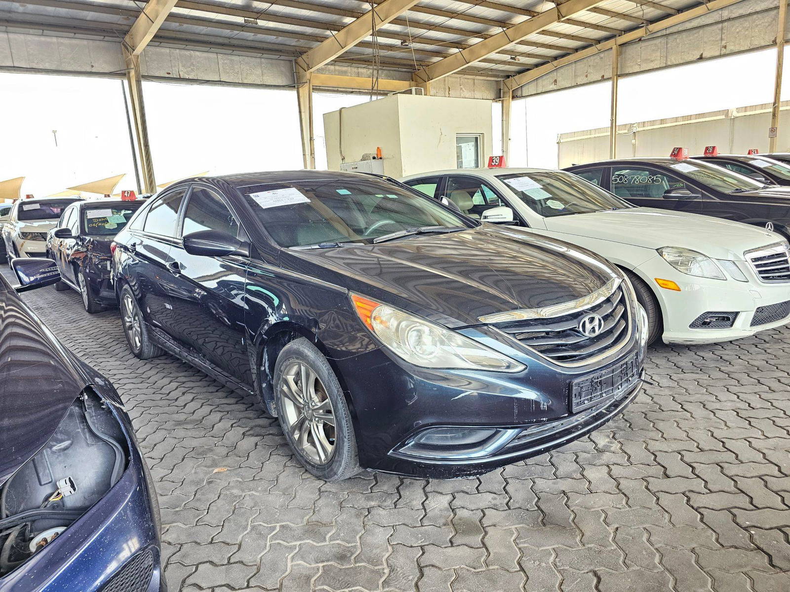2011 HYUNDAI SONATA — 188724 Miles — Lot BH041778 — Souq - Marhaba Auctions Used Cars - Image 3