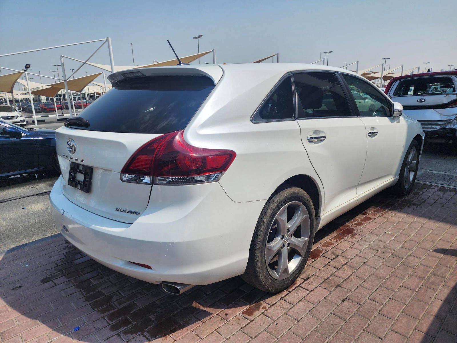 2013 TOYOTA VENZA — 143544 Miles — Lot 86243 — Main - Marhaba Auctions Used Cars - Image 4