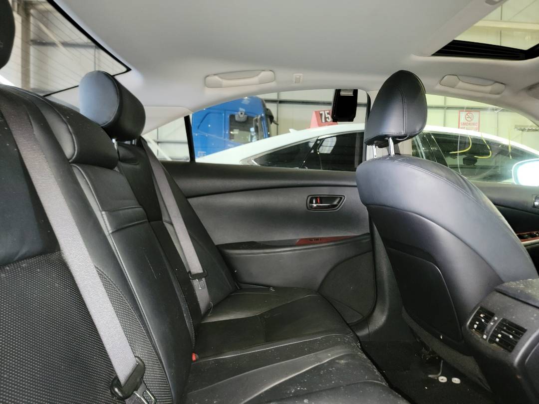 2007 LEXUS ES 350 — 261886 Miles — Lot 39430194 - Marhaba Auctions Used Cars - Image 8